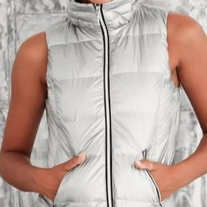 New Old Navy silver vest size L